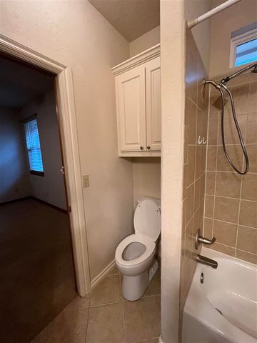 1616 NW 36th St, Lawton, OK 73505