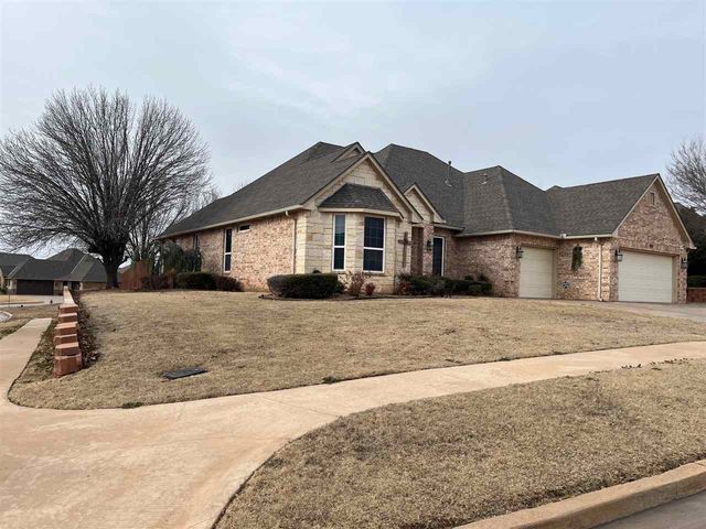 1616 NW 36th St, Lawton, OK 73505