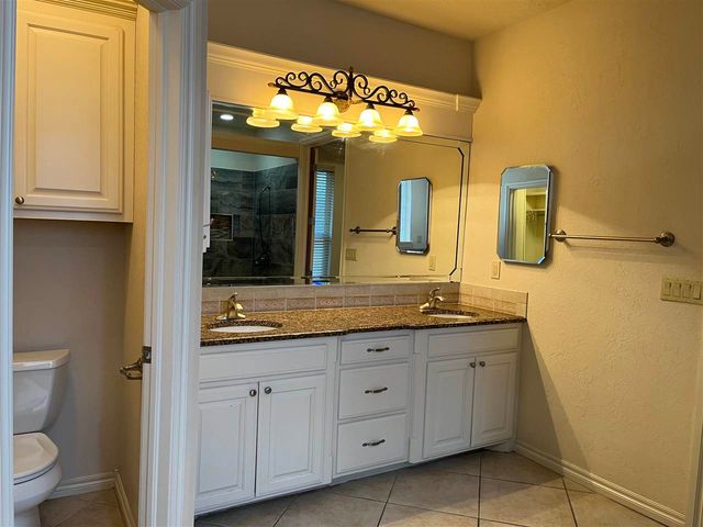 1616 NW 36th St, Lawton, OK 73505