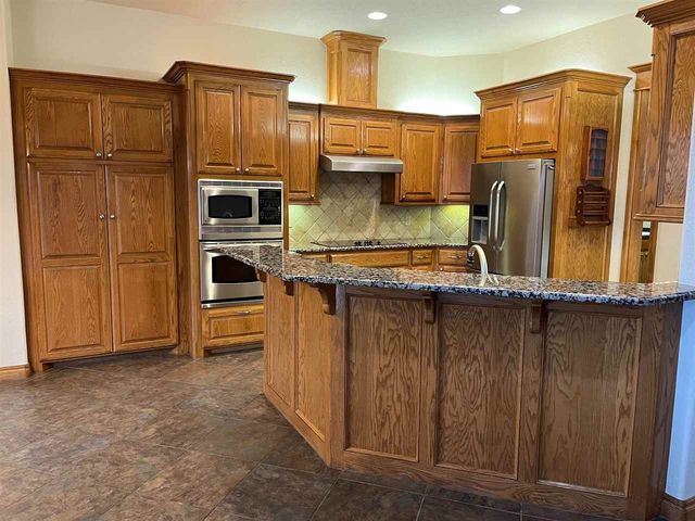 1616 NW 36th St, Lawton, OK 73505