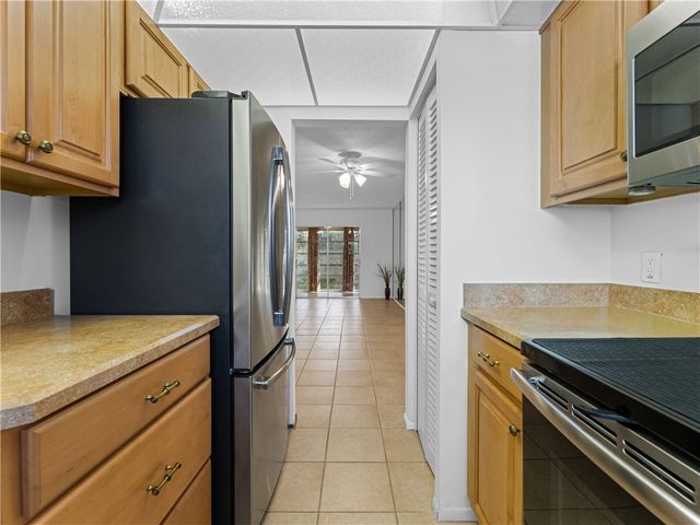 1100 Ponce De Leon Circle 308, Vero Beach, FL 32960