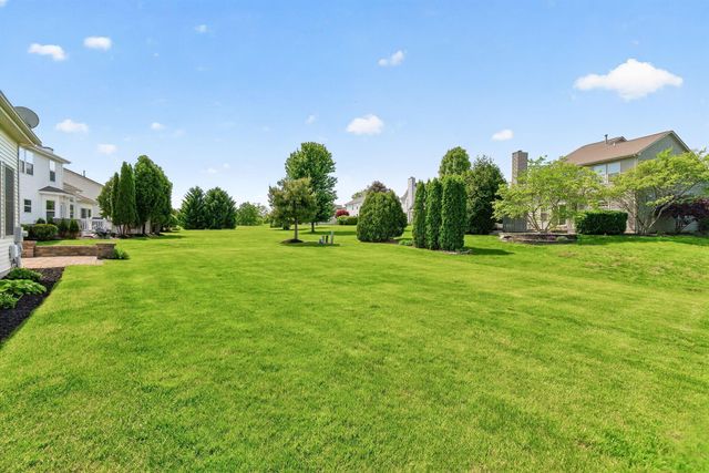 2263 Bold Venture Drive, Lewis Center, OH 43035