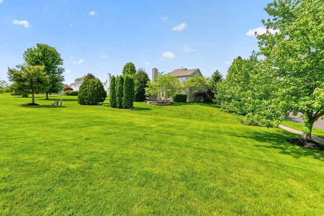 2263 Bold Venture Drive, Lewis Center, OH 43035