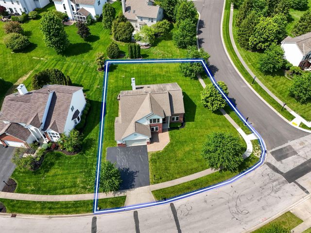 2263 Bold Venture Drive, Lewis Center, OH 43035