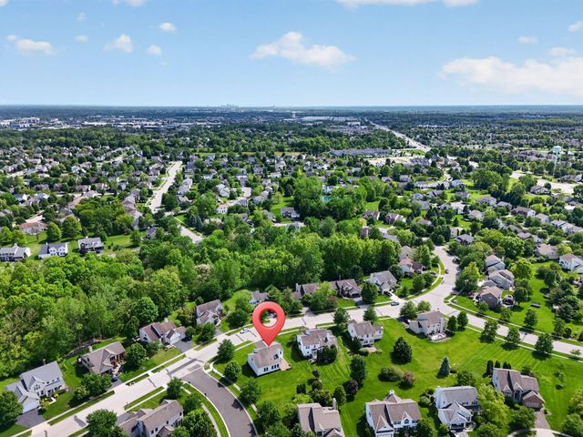 2263 Bold Venture Drive, Lewis Center, OH 43035