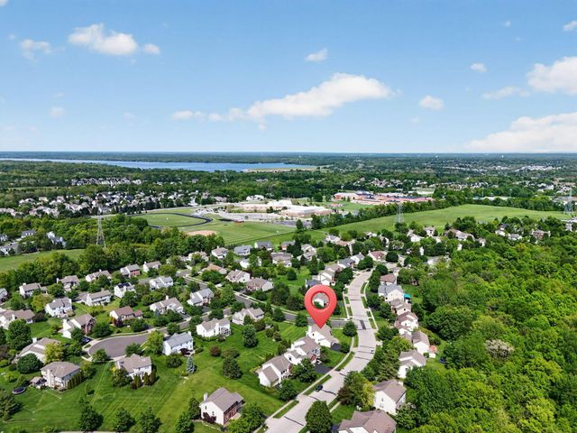2263 Bold Venture Drive, Lewis Center, OH 43035