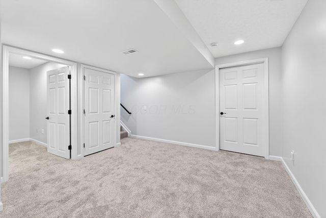 2263 Bold Venture Drive, Lewis Center, OH 43035