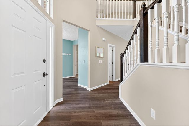 2263 Bold Venture Drive, Lewis Center, OH 43035