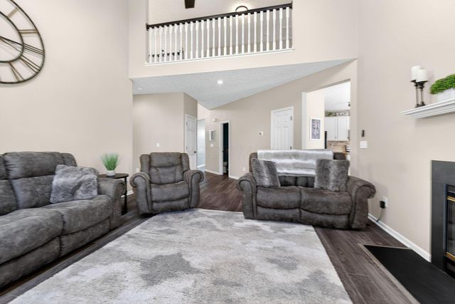 2263 Bold Venture Drive, Lewis Center, OH 43035