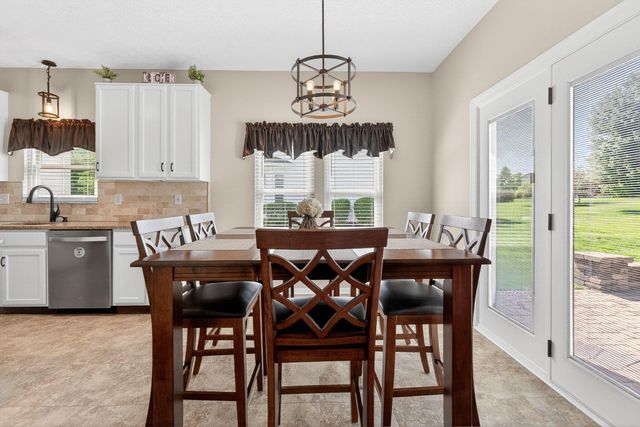 2263 Bold Venture Drive, Lewis Center, OH 43035