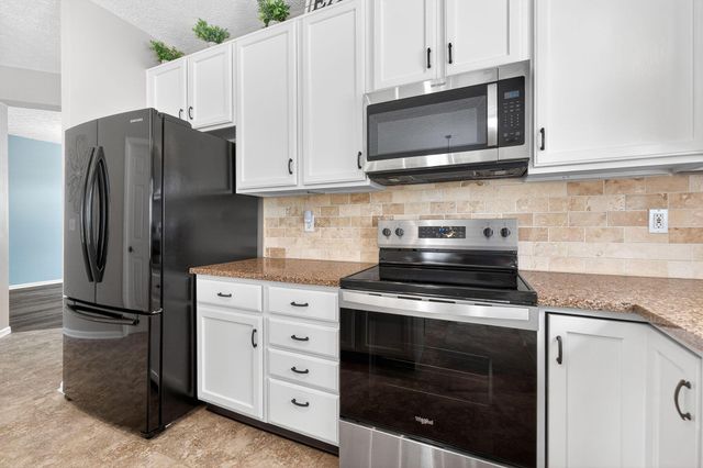 2263 Bold Venture Drive, Lewis Center, OH 43035