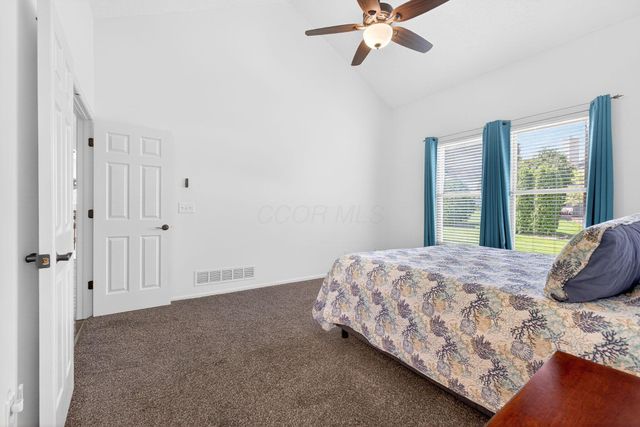 2263 Bold Venture Drive, Lewis Center, OH 43035