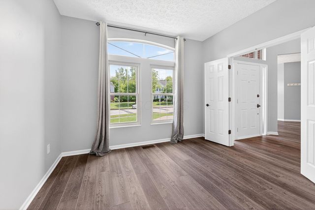 2263 Bold Venture Drive, Lewis Center, OH 43035