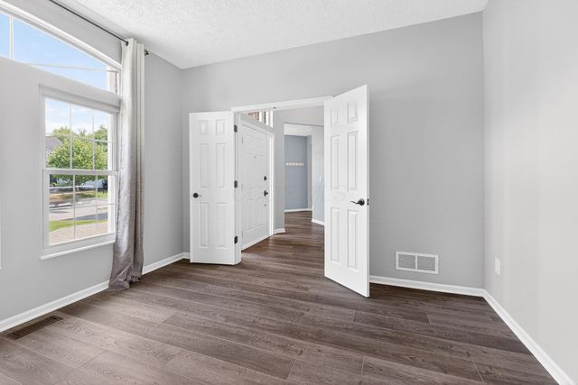 2263 Bold Venture Drive, Lewis Center, OH 43035