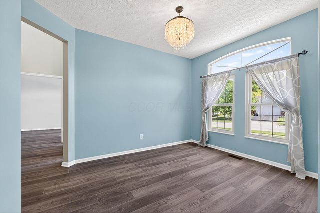 2263 Bold Venture Drive, Lewis Center, OH 43035
