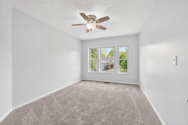 2263 Bold Venture Drive, Lewis Center, OH 43035