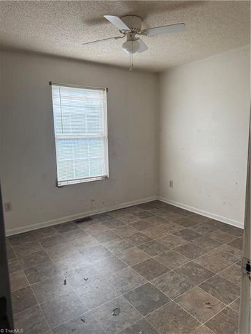 546 Woodlawn Street, Asheboro, NC 27203