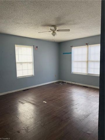 546 Woodlawn Street, Asheboro, NC 27203