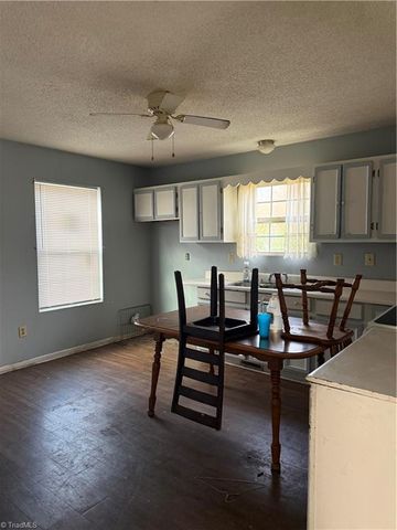 546 Woodlawn Street, Asheboro, NC 27203