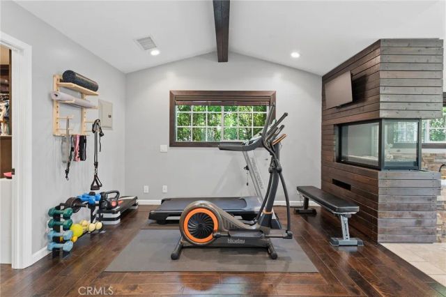 22702 Califa Street, Woodland Hills, CA 91367
