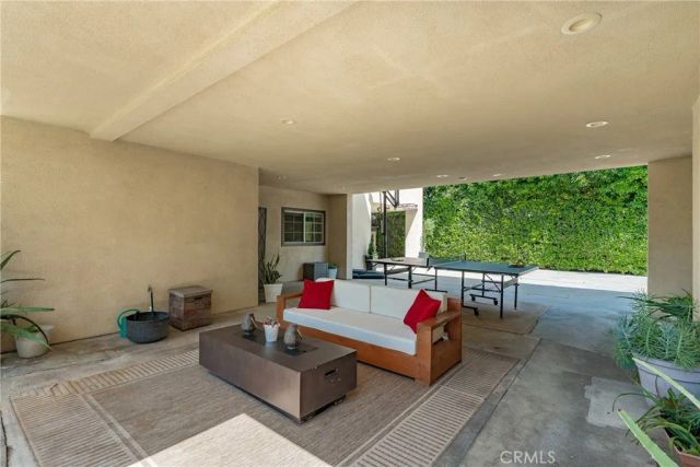 22702 Califa Street, Woodland Hills, CA 91367