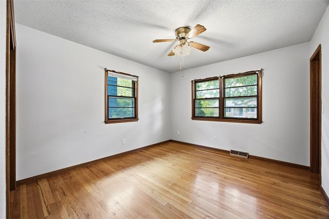 910 Talwrn Court, Iowa City, IA 52246