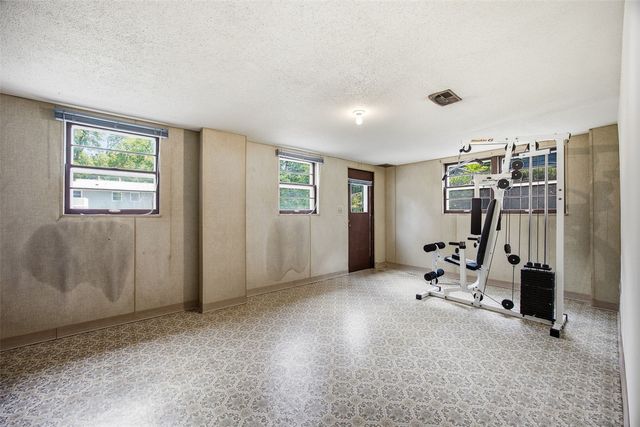 910 Talwrn Court, Iowa City, IA 52246