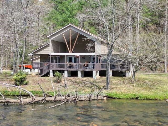 2121 Die Bend Road, Murphy, NC 28906