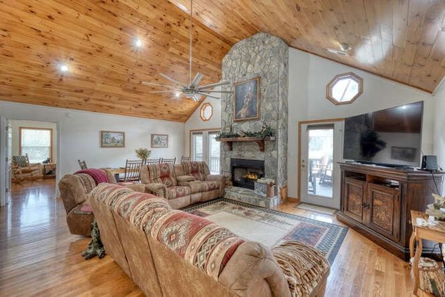 2121 Die Bend Road, Murphy, NC 28906