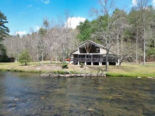 2121 Die Bend Road, Murphy, NC 28906