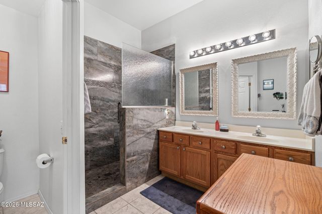 5379 W Claret Cup Place, Marana, AZ 85658