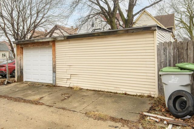2831 N 25th STREET, Milwaukee, WI 53206