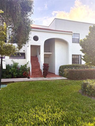 3571 Magellan Cir 343-4, Aventura, FL 33180