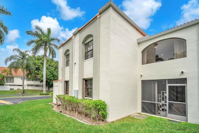 3571 Magellan Cir 343-4, Aventura, FL 33180