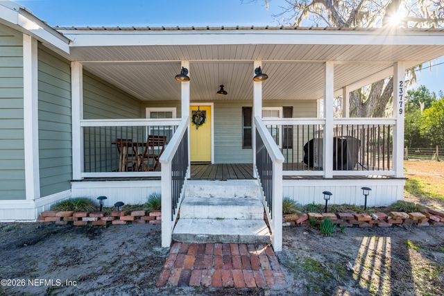23779 NW 225A County Road, Lawtey, FL 32058