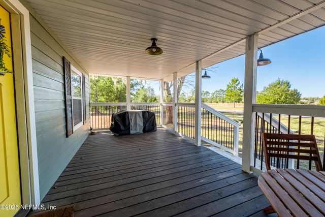 23779 NW 225A County Road, Lawtey, FL 32058