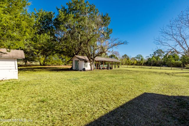 23779 NW 225A County Road, Lawtey, FL 32058