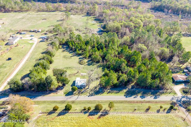 23779 NW 225A County Road, Lawtey, FL 32058