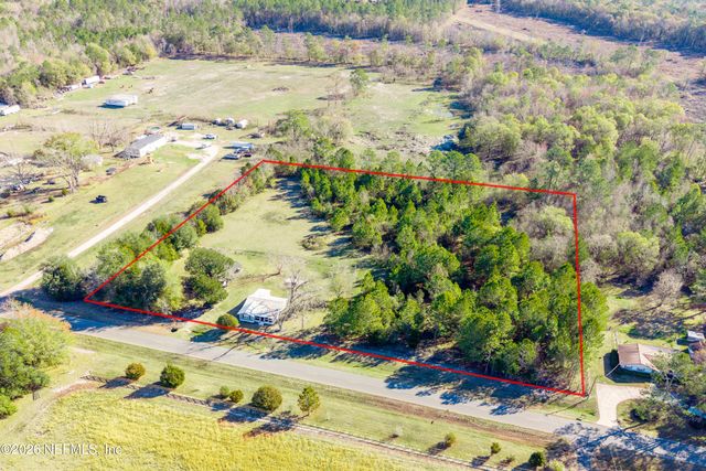 23779 NW 225A County Road, Lawtey, FL 32058