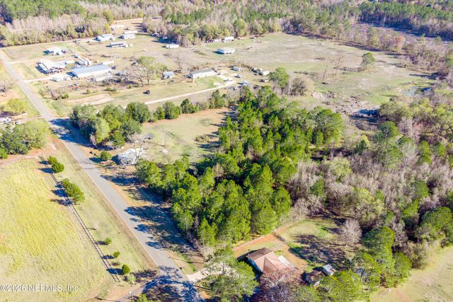 23779 NW 225A County Road, Lawtey, FL 32058