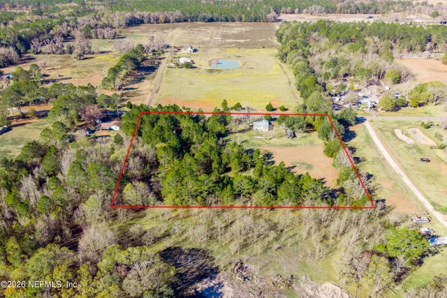 23779 NW 225A County Road, Lawtey, FL 32058