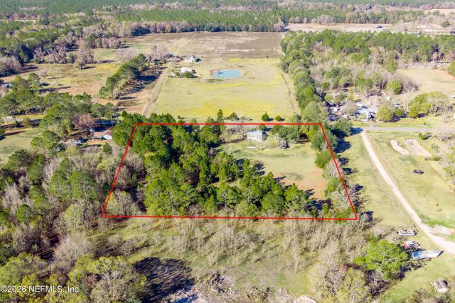 23779 NW 225A County Road, Lawtey, FL 32058
