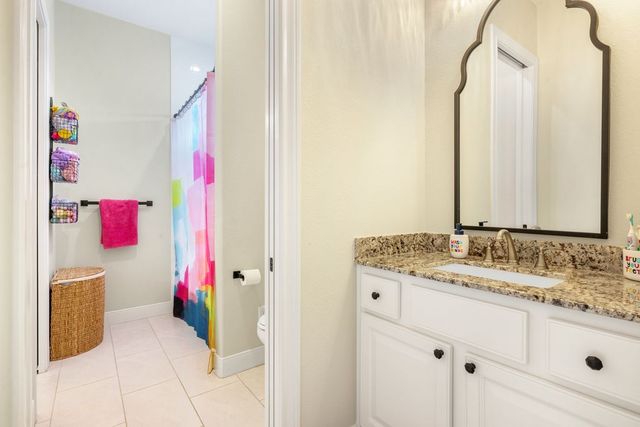 7650 Rolling Creek Road, Burton, TX 77426