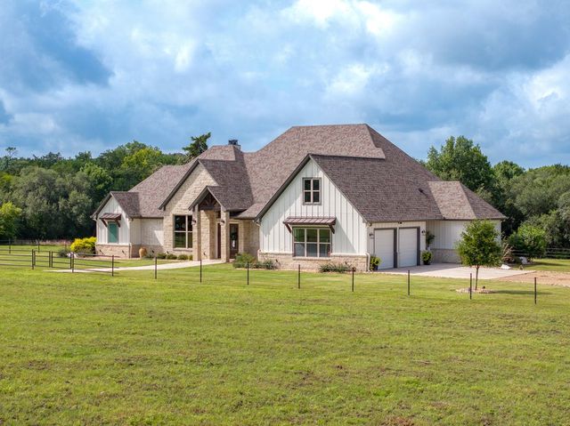 7650 Rolling Creek Road, Burton, TX 77426
