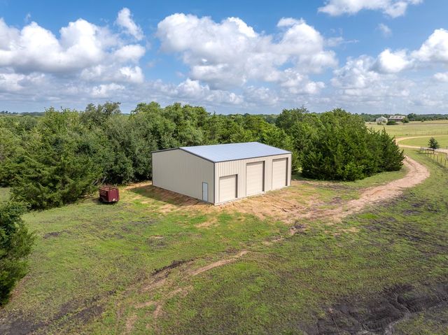 7650 Rolling Creek Road, Burton, TX 77426