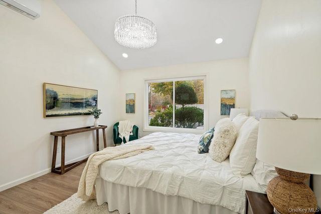 1 Stanford Court, Wantagh, NY 11793