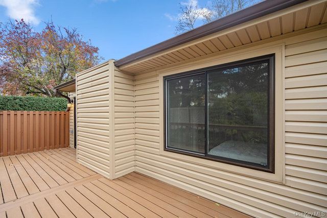 1 Stanford Court, Wantagh, NY 11793