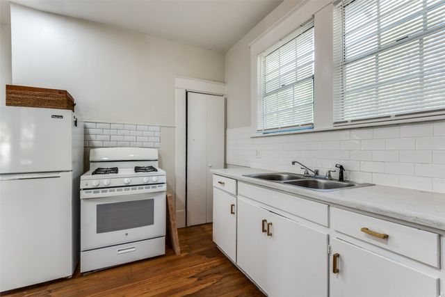 517 S Vernon Avenue, Dallas, TX 75208