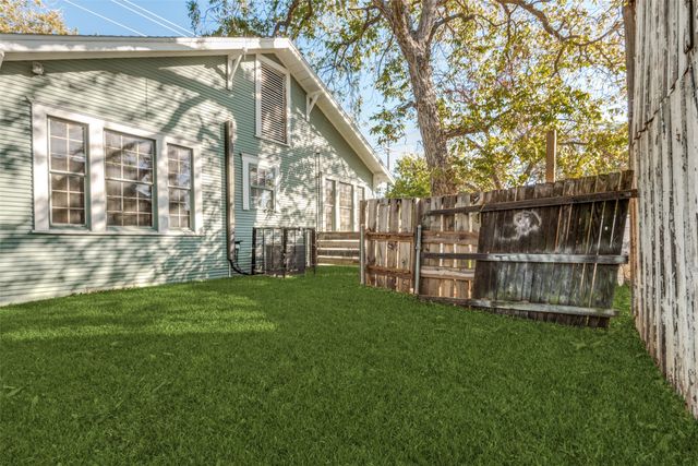 517 S Vernon Avenue, Dallas, TX 75208