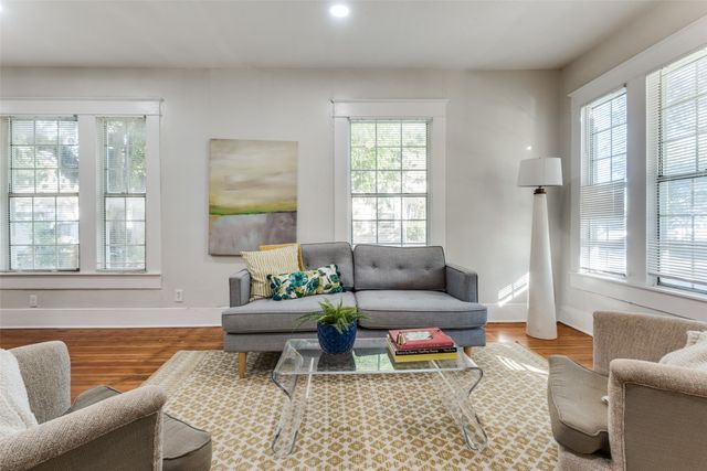 517 S Vernon Avenue, Dallas, TX 75208